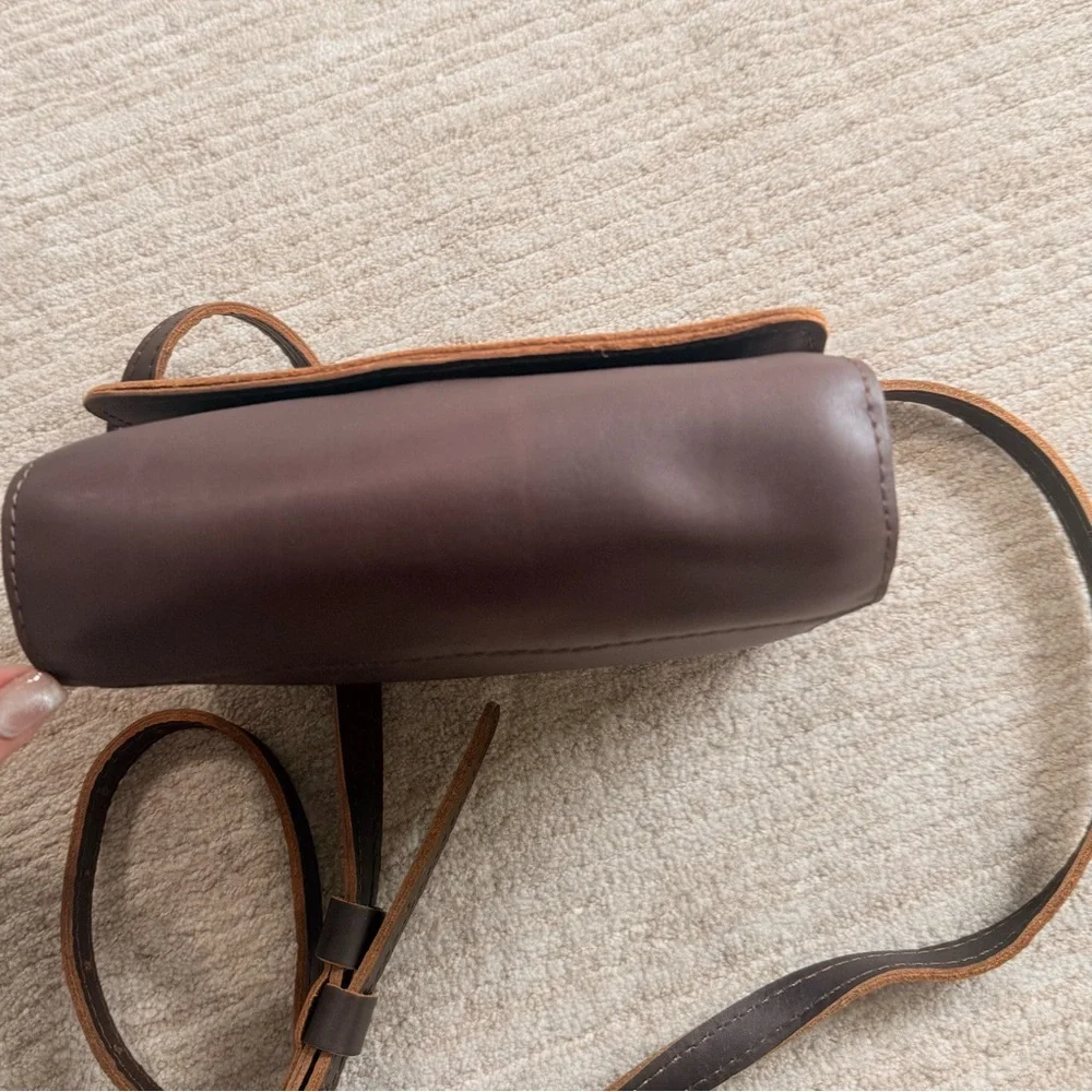 Portland Leather Metro Crossbody Bag- Mini Color: Grizzly - Picture 5 of 15